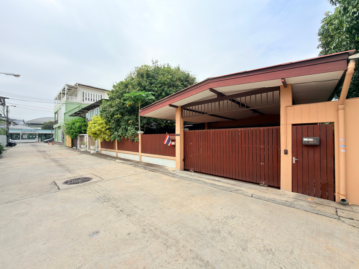 ขายบ้านบางนา แบริ่ง ลาซาล : ขายบ้านเดี่ยว หมู่บ้านทิพวัล 3นอน 3น้ำ