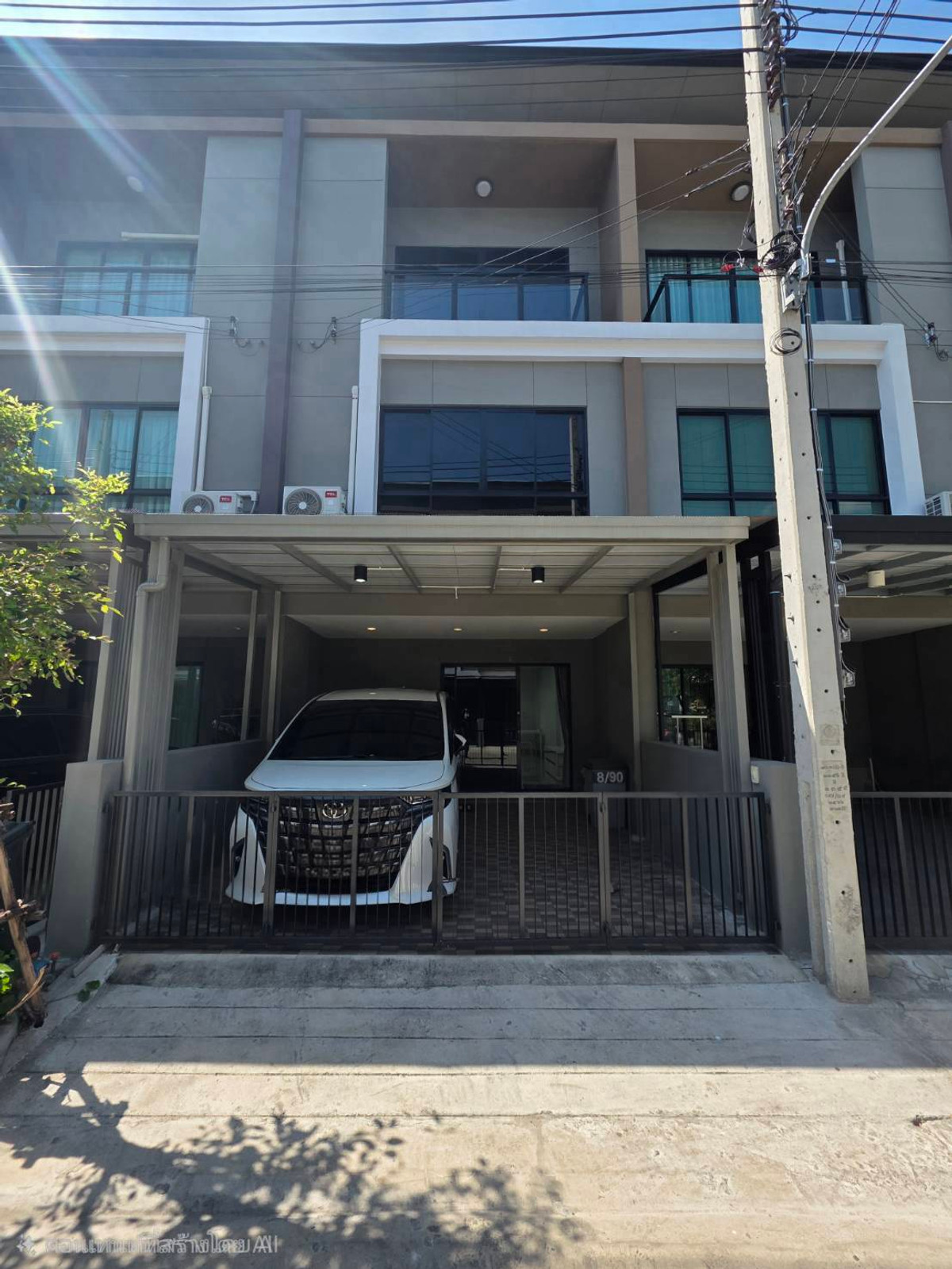 ให้เช่าทาวน์โฮมนวมินทร์ รามอินทรา : ให้เช่าทาวน์โฮม พรีเมี่ยม เพลส พหลโยธิน - รามอินทรา ใกล้ บิ๊กซี ดอนเมือง (สะพานใหม่) เพียง 5 นาที