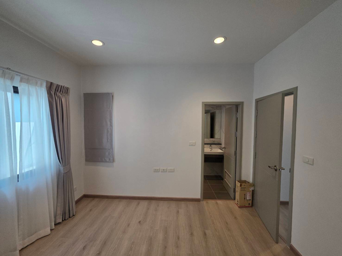 ให้เช่าทาวน์โฮมนวมินทร์ รามอินทรา : ให้เช่าทาวน์โฮม พรีเมี่ยม เพลส พหลโยธิน - รามอินทรา ใกล้ บิ๊กซี ดอนเมือง (สะพานใหม่) เพียง 5 นาที