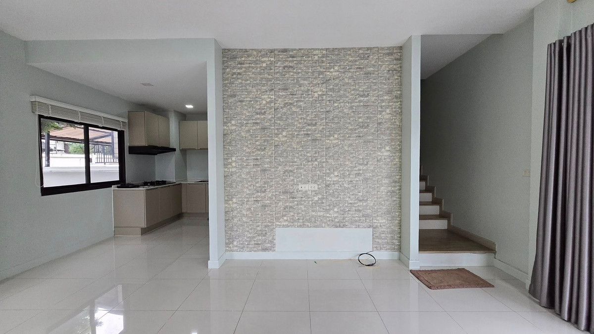 For RentTownhomeMin Buri, Romklao : Villa Albero Rama 9 - Srinakarin / 3 Bedrooms (FOR RENT) BZD095