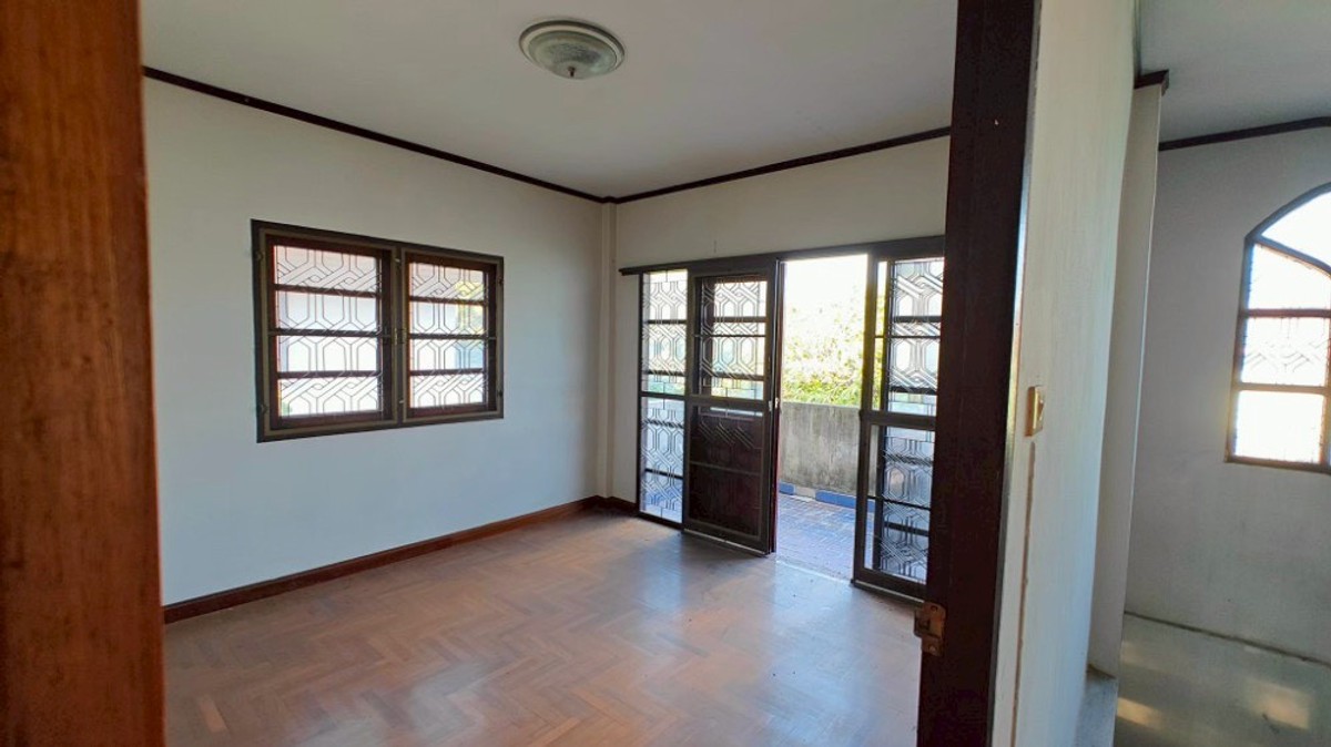 For SaleHouseMin Buri, Romklao : 2-story detached house for sale, Phetmanee Village Rat Uthit Road 18 Near the Pink Line MRT station (N.1958)