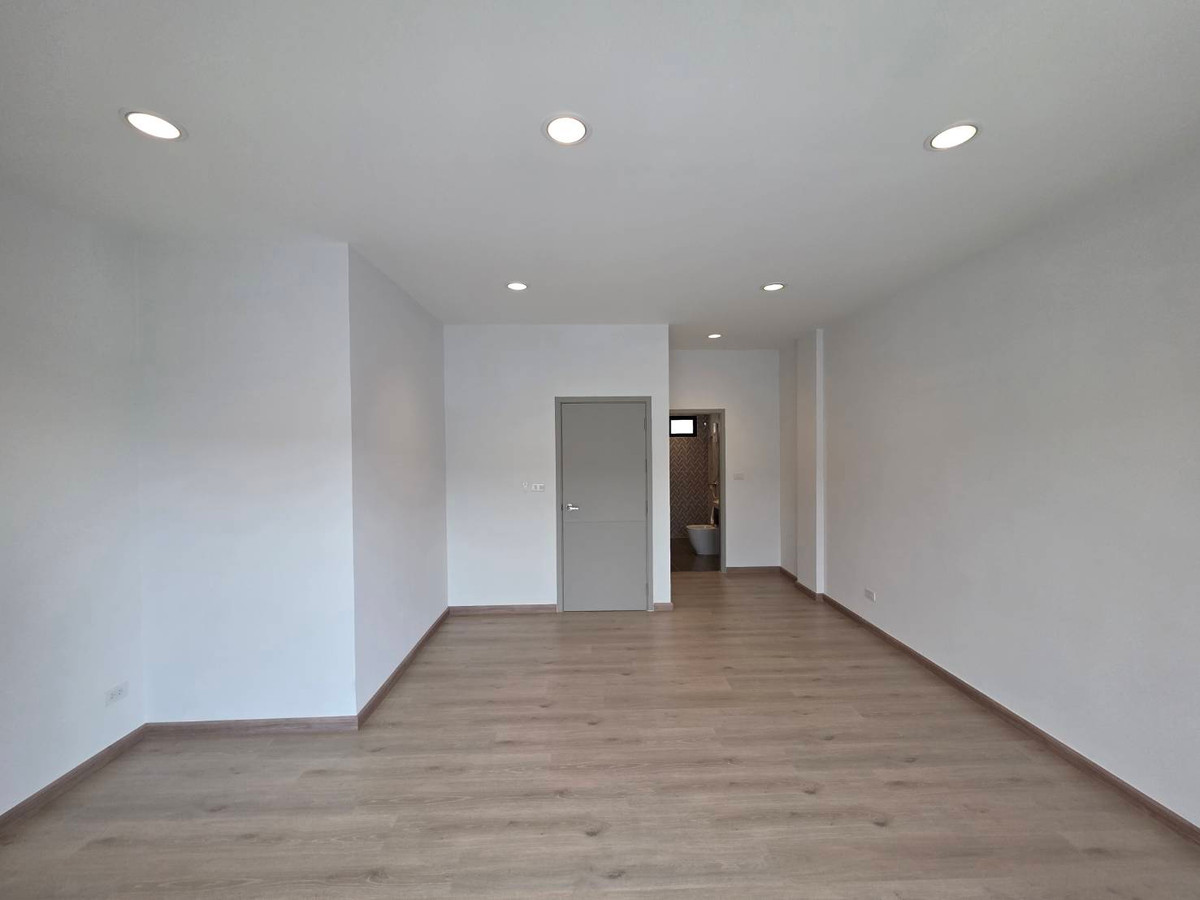 ให้เช่าทาวน์โฮมนวมินทร์ รามอินทรา : ให้เช่าทาวน์โฮม พรีเมี่ยม เพลส พหลโยธิน - รามอินทรา ใกล้ บิ๊กซี ดอนเมือง (สะพานใหม่) เพียง 5 นาที