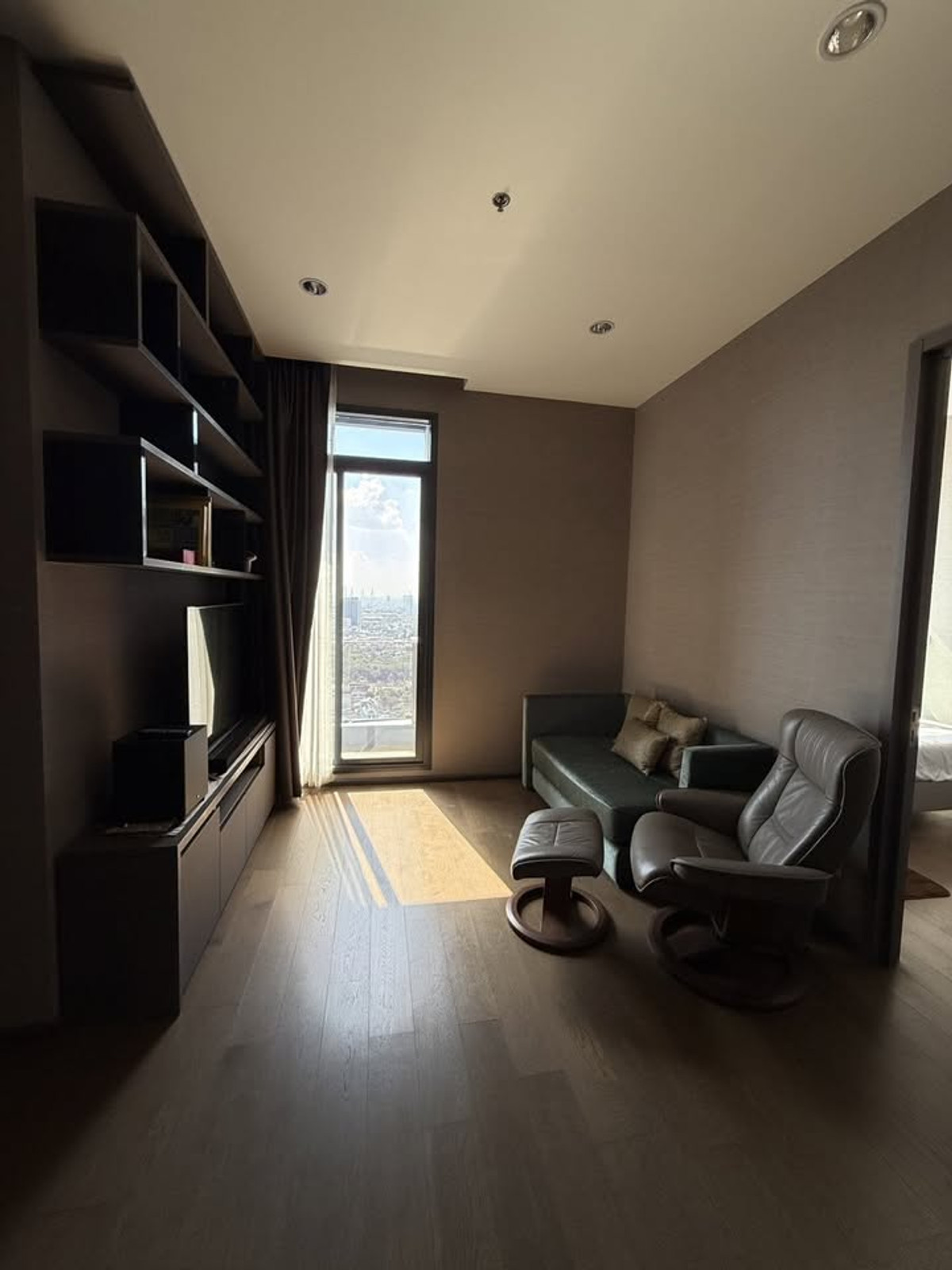 For RentCondoSathorn, Narathiwat : The Diplomat Sathorn for rent 3beds 2baths 85 sqm 75,000 per month