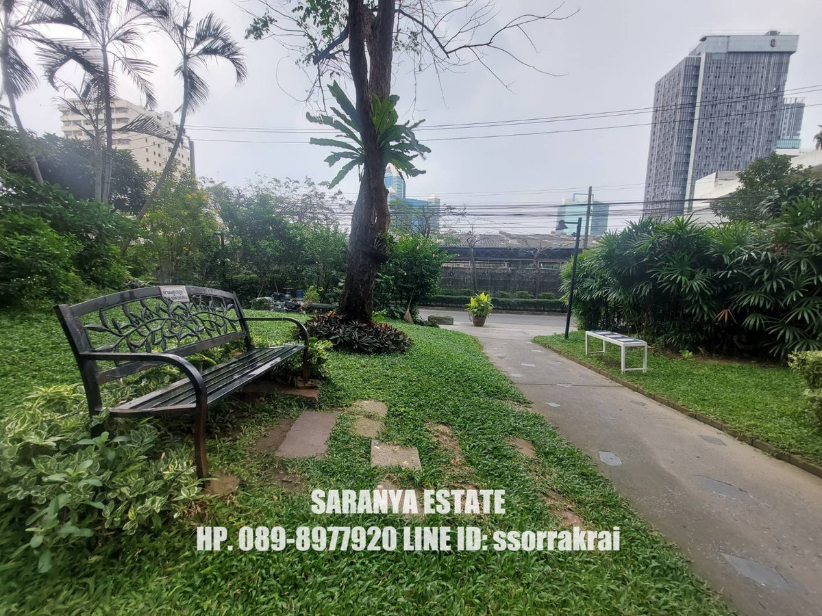 For SaleCondoKasetsart, Ratchayothin : Supalai Park Phahon Yothin 21 for sale Next to BTS Phahon Yothin 24/The Central Phahon Yothin 87 sq m. 2 bedrooms, 2 bathrooms, 1 balcony Price: Bht. 5,750,000  AG : Saranya 0898977920 Line ID: ssorrakrai