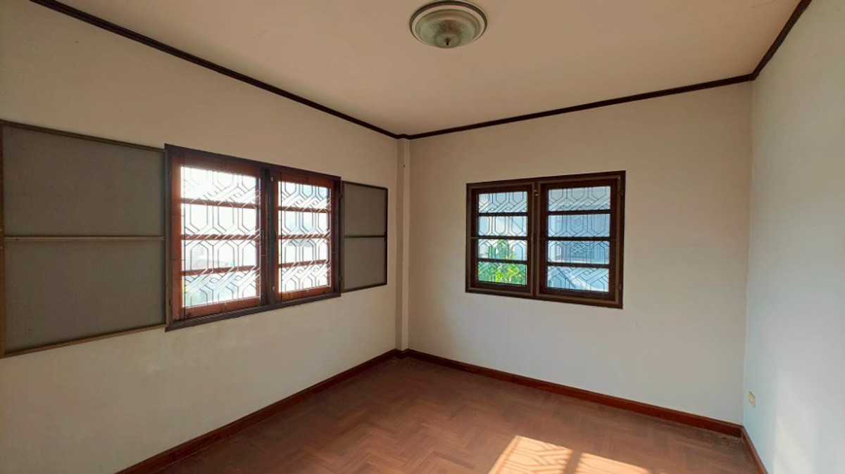 For SaleHouseMin Buri, Romklao : 2-story detached house for sale, Phetmanee Village Rat Uthit Road 18 Near the Pink Line MRT station (N.1958)