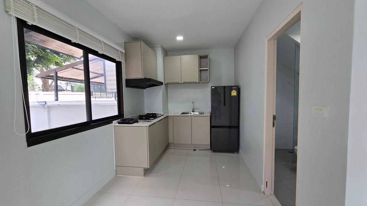 For RentTownhomeMin Buri, Romklao : Villa Albero Rama 9 - Srinakarin / 3 Bedrooms (FOR RENT) BZD095