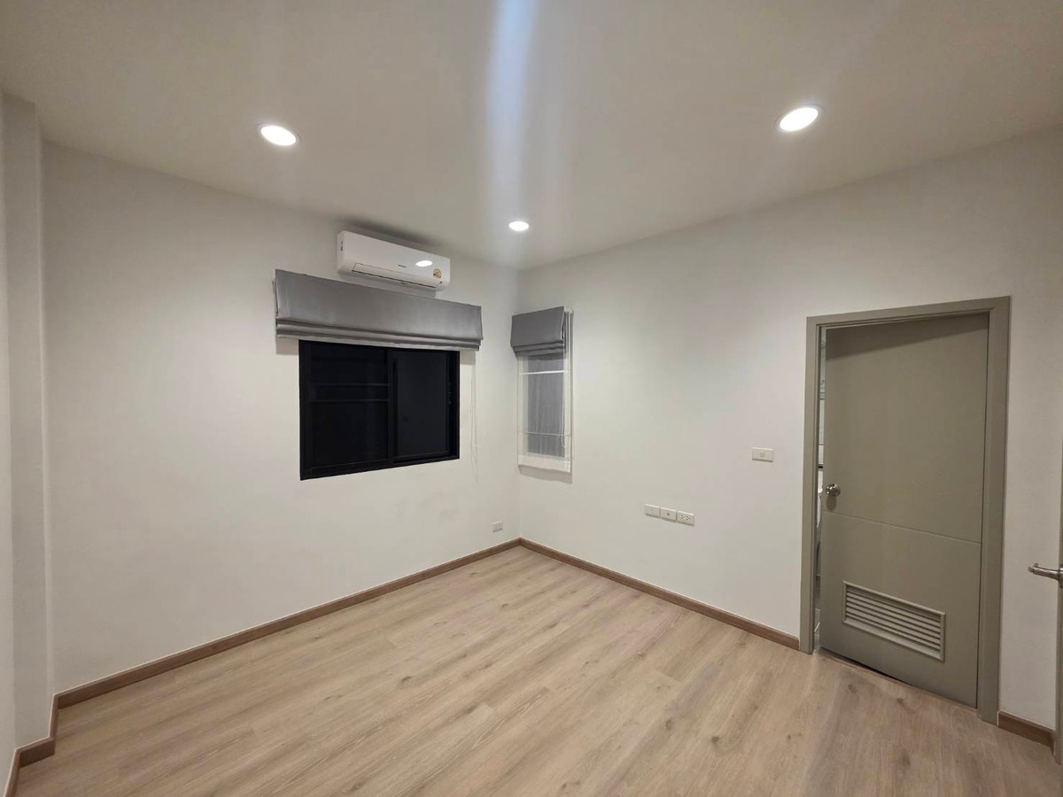 ให้เช่าทาวน์โฮมนวมินทร์ รามอินทรา : ให้เช่าทาวน์โฮม พรีเมี่ยม เพลส พหลโยธิน - รามอินทรา ใกล้ บิ๊กซี ดอนเมือง (สะพานใหม่) เพียง 5 นาที