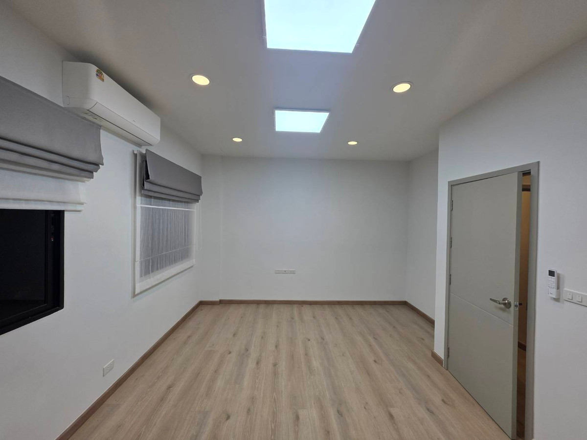 ให้เช่าทาวน์โฮมนวมินทร์ รามอินทรา : ให้เช่าทาวน์โฮม พรีเมี่ยม เพลส พหลโยธิน - รามอินทรา ใกล้ บิ๊กซี ดอนเมือง (สะพานใหม่) เพียง 5 นาที