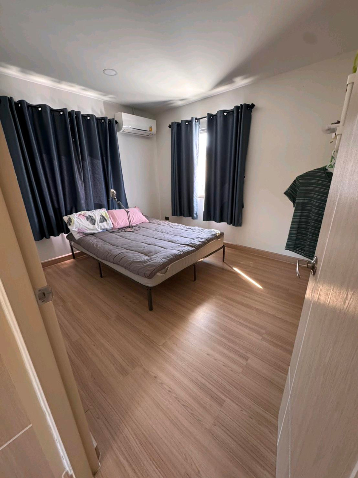 ให้เช่าบ้านพัทยา บางแสน ชลบุรี สัตหีบ : ให้เช่าบ้านเดี่ยวราคาถูก 24,500  บาท
0622493653 แป้ง