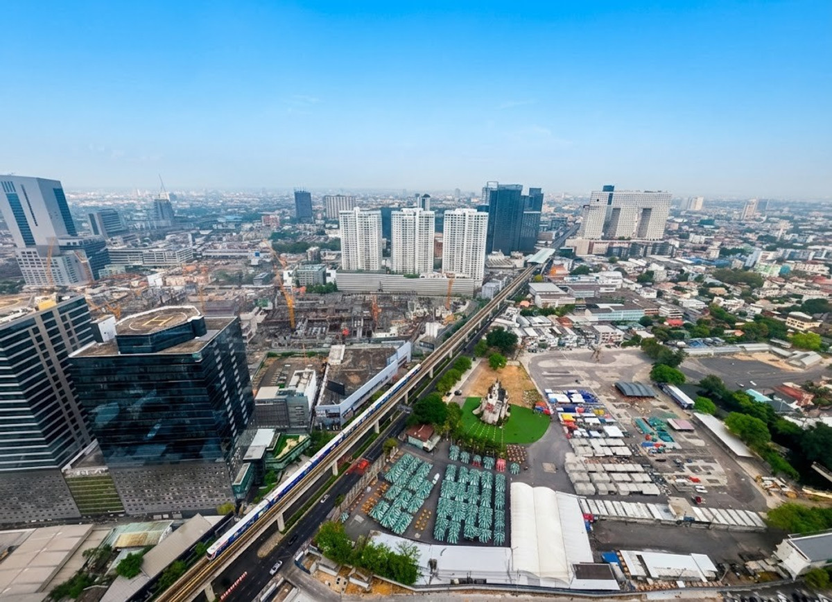 For SaleCondoKasetsart, Ratchayothin : Supalai Park Phahon Yothin 21 for sale Next to BTS Phahon Yothin 24/The Central Phahon Yothin 87 sq m. 2 bedrooms, 2 bathrooms, 1 balcony Price: Bht. 5,750,000  AG : Saranya 0898977920 Line ID: ssorrakrai