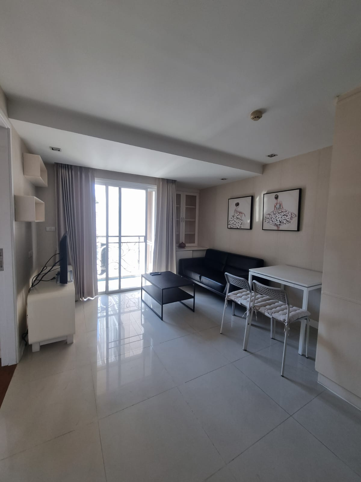 ให้เช่าคอนโดสุขุมวิท อโศก ทองหล่อ : 1 นอน 1น้ำ ติดBigC เอกมัย เลี้ยงน้องหมาตัวเล็กได้