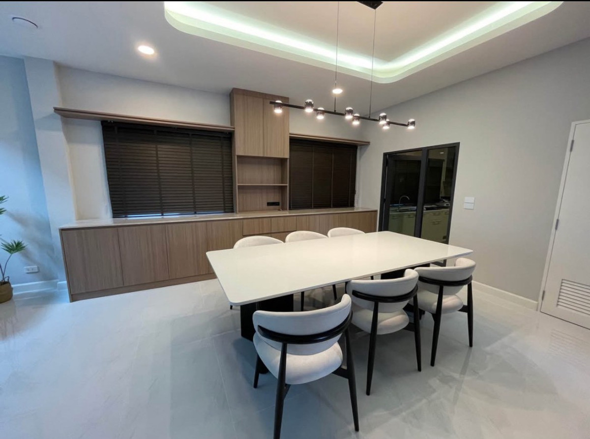 For RentHouseBangna, Bearing, Lasalle : ME2500435 ✨ Beautiful house for rent, The City Bangna 3 | Fully Furnished, near the garden, ready to move in immediately.