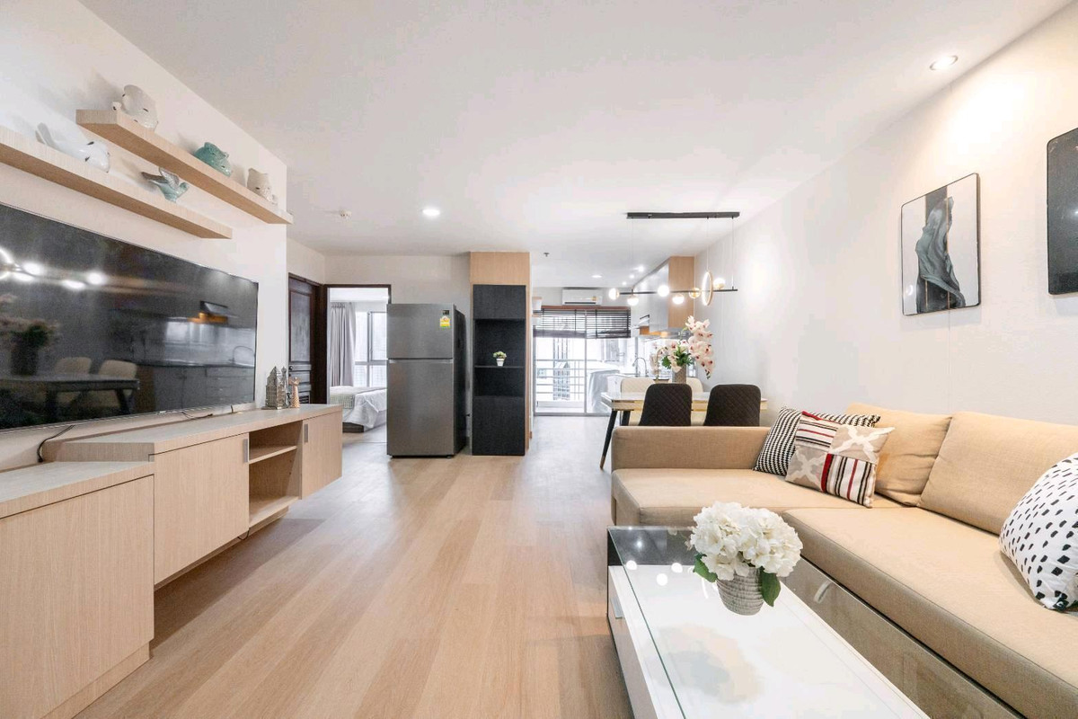 For RentCondoSukhumvit, Asoke, Thonglor : Just renovated** 2 bedrooms **Condo Waterford Diamond Tower Sukhumvit 30/1
