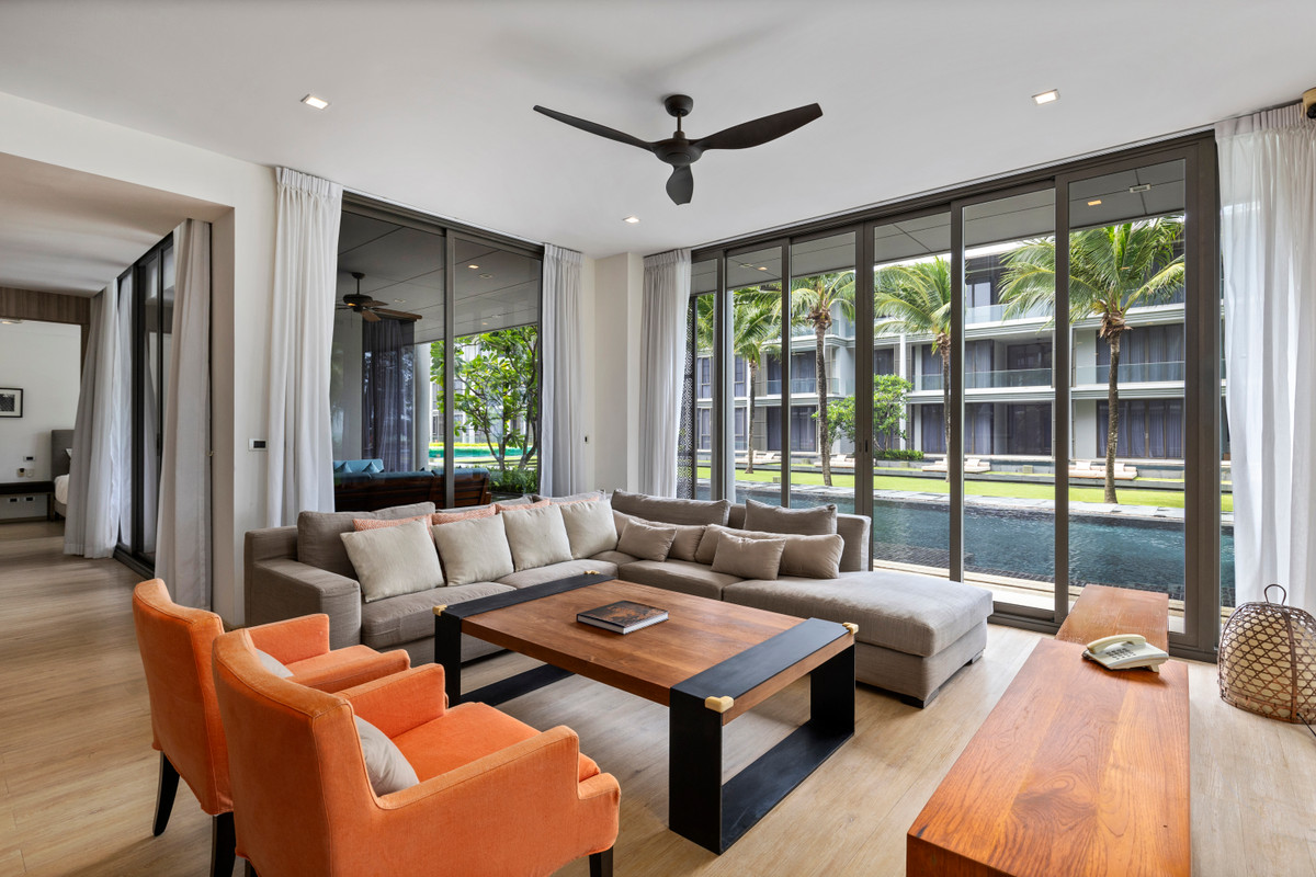 ขายคอนโดภูเก็ต :  3 ห้องนอน ที่ Baan Maikhao Beachfront Penthouse