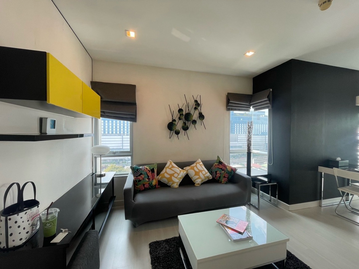 ให้เช่าคอนโดลาดพร้าว เซ็นทรัลลาดพร้าว : ว่างแล้ว The Room Ratchada-Ladprao เช่าแค่ 25,000 ค่ะ แบบ 2 ห้องนอน 2 ห้องน้ำ ขนาด 63sqm ใหญ่มากๆ  สนใจนัดชมได้เลย 064-6696546 มินนี่   เบอร์นี้แอทไลน์ได้เลยค่ะ