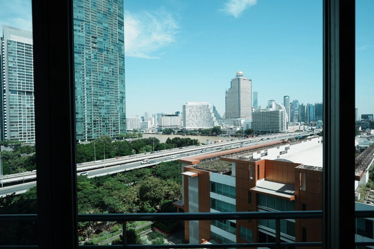 For SaleCondoWongwianyai, Charoennakor : 🔥 Sale with tenant !! Condominium by the Chao Phraya River!! 🔥 Code C20230800431..........Baan Sathorn Chaopraya, 2 bedroom, 2 bathroom, furnished, Special Deal!!📣📣