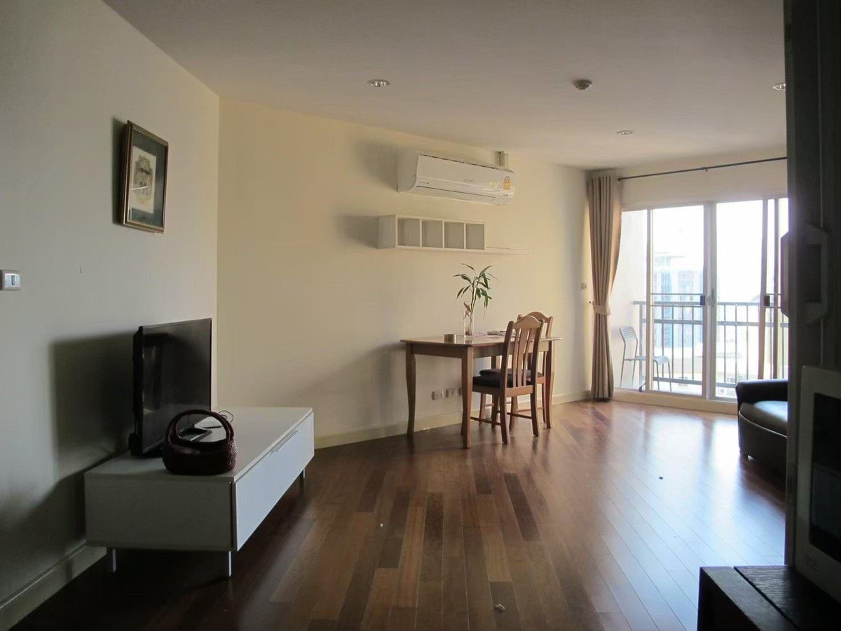 For SaleCondoSathorn, Narathiwat : Spacious 4 bedrooms 175 sqm in Sathorn area. Peaceful and convenient