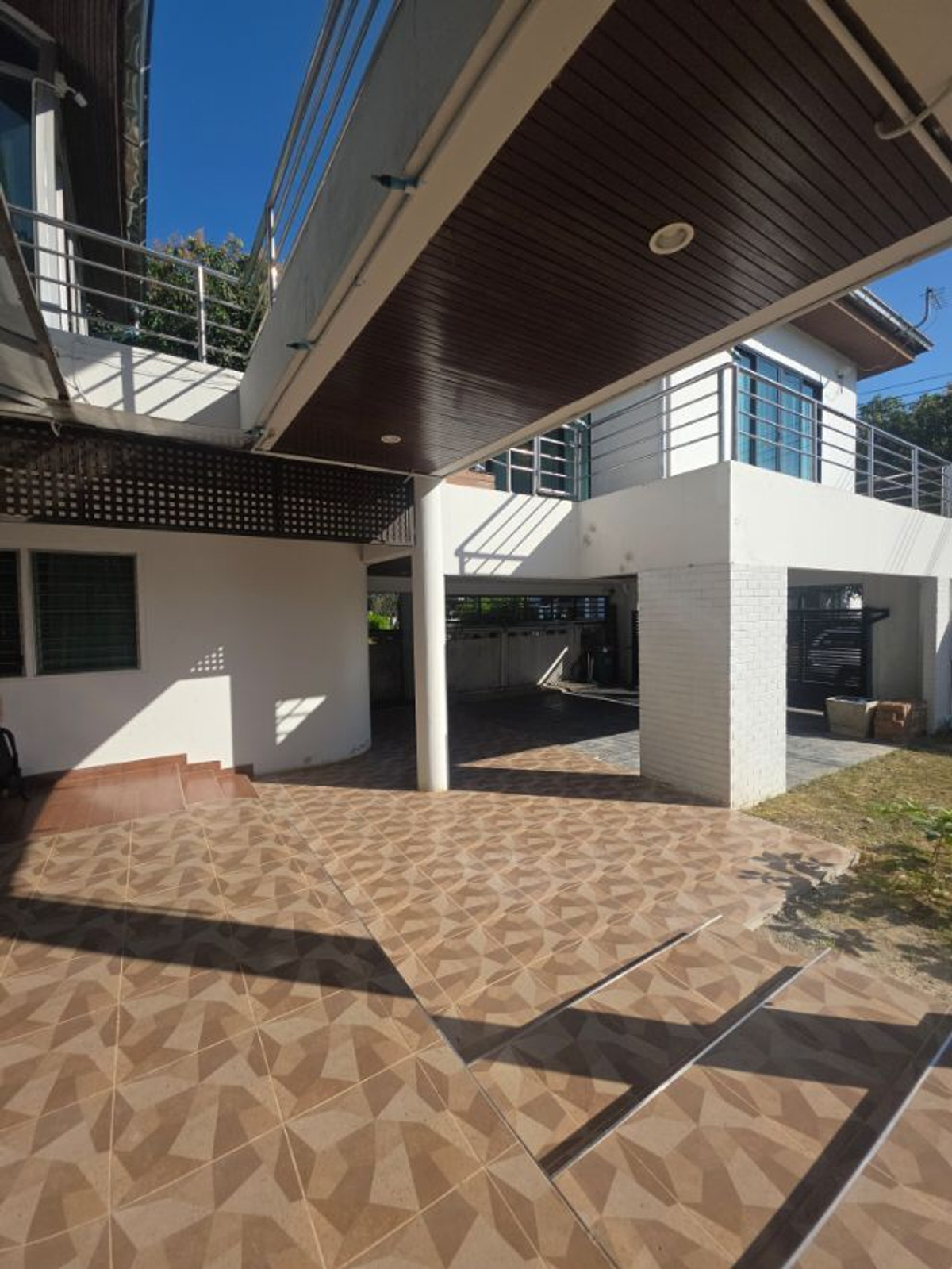 For SaleHouseVipawadee, Don Mueang, Lak Si : 75 sq m, 4 bedrooms, 4 bathrooms, 2-story detached house, Soi Chiang Kham 5/2, near Chaengwattana BTS.