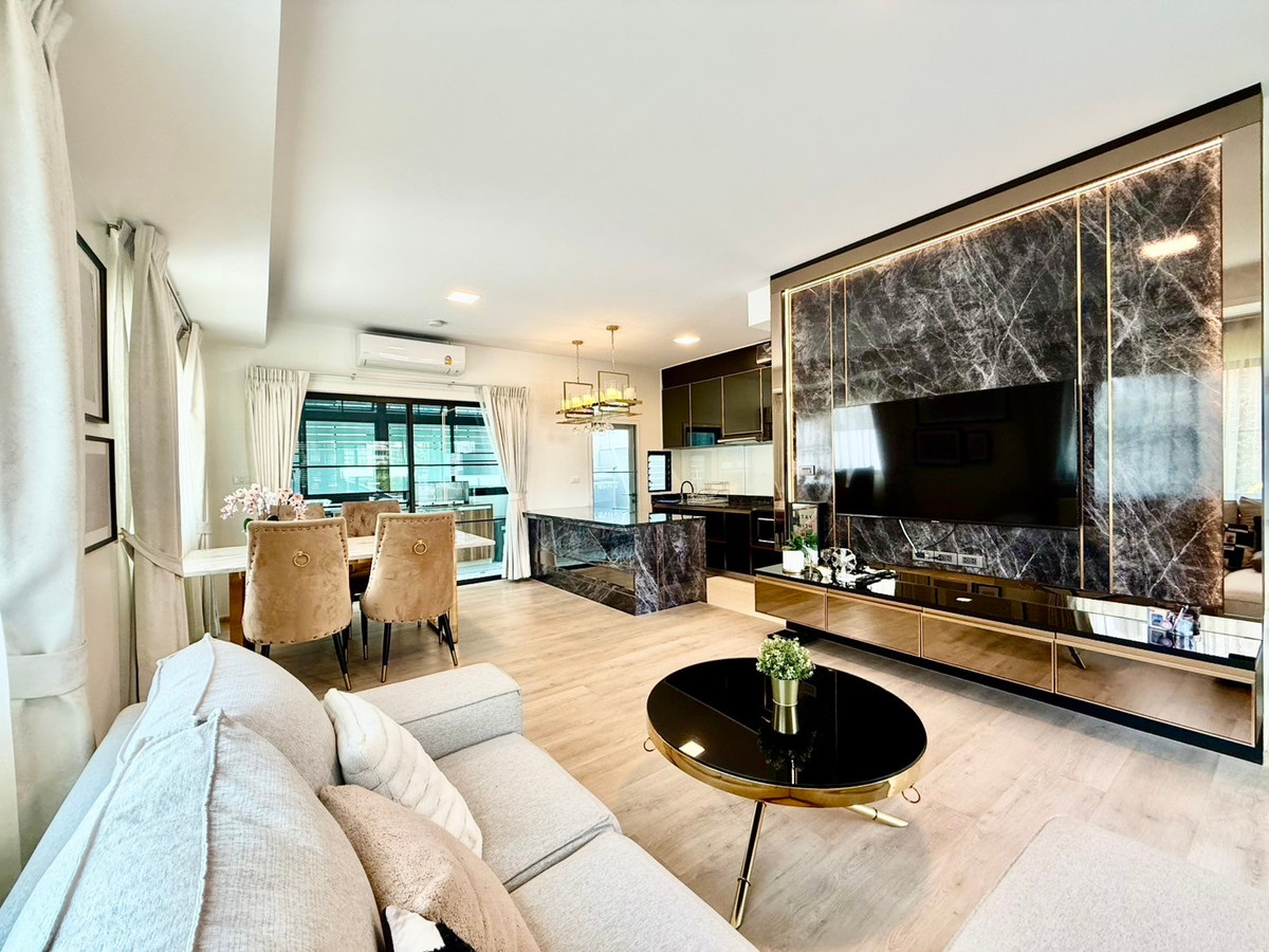 ให้เช่าทาวน์โฮมบางนา แบริ่ง ลาซาล : อินดี้ 5 บางนา กม.7