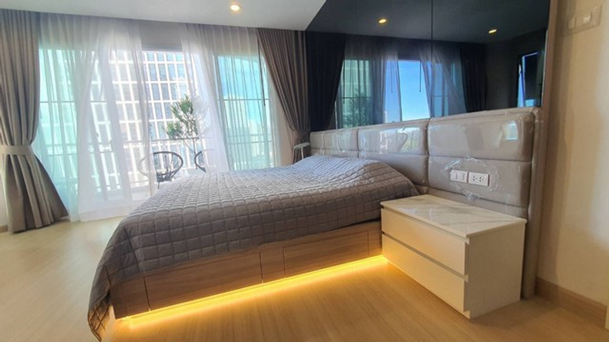 For SaleCondoRama3 (Riverside),Satupadit : Condo for sale, corner room, Supalai Riva Grand Rama 3, size 128 sq m., view of the curve of the Chao Phraya River, extremely beautiful.