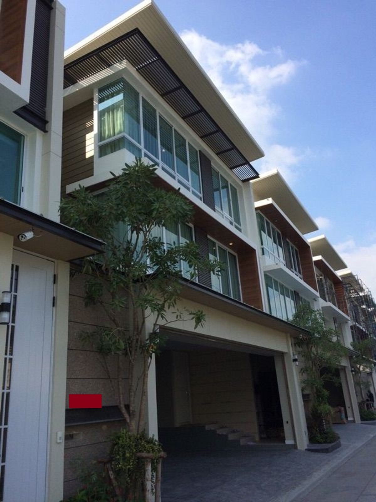 For RentHouseSapankwai,Jatujak : For rent, 39 sq m, 4 bedrooms, 6 bathrooms, 3-story detached house, I-NINE, Phahonyothin, Inthamara 9, near BTS Saphan Khwai.