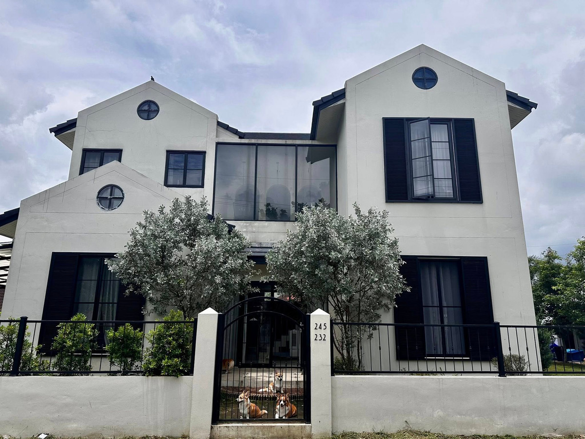 ให้เช่าบ้านเชียงใหม่ : 🏡 ให้เช่าบ้านเดี่ยวหลังใหญ่ บ้านหัวมุม (นอกโครงการ)📍 ทำเลดี น้ำไม่ท่วม ใกล้ศูนย์ราชการ เพียง 7 นาที