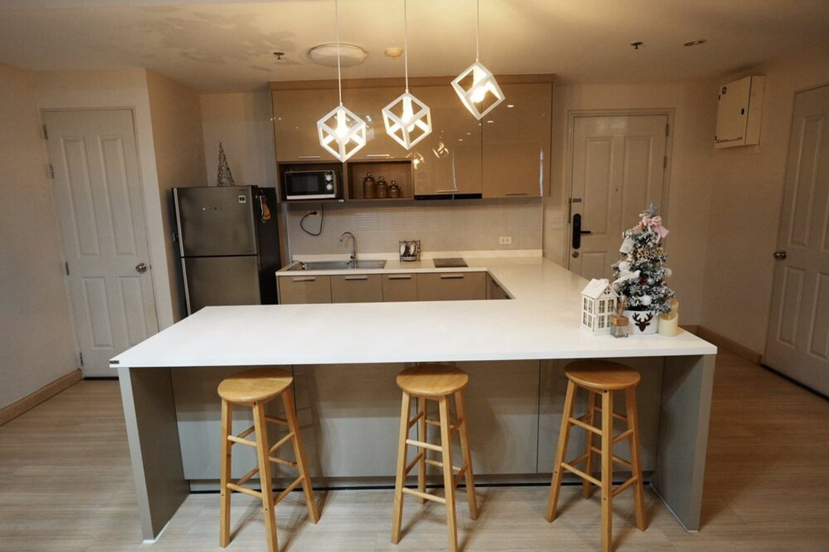 For SaleCondoWongwianyai, Charoennakor : 🔥 Sale with tenant !! Condominium by the Chao Phraya River!! 🔥 Code C20230800431..........Baan Sathorn Chaopraya, 2 bedroom, 2 bathroom, furnished, Special Deal!!📣📣