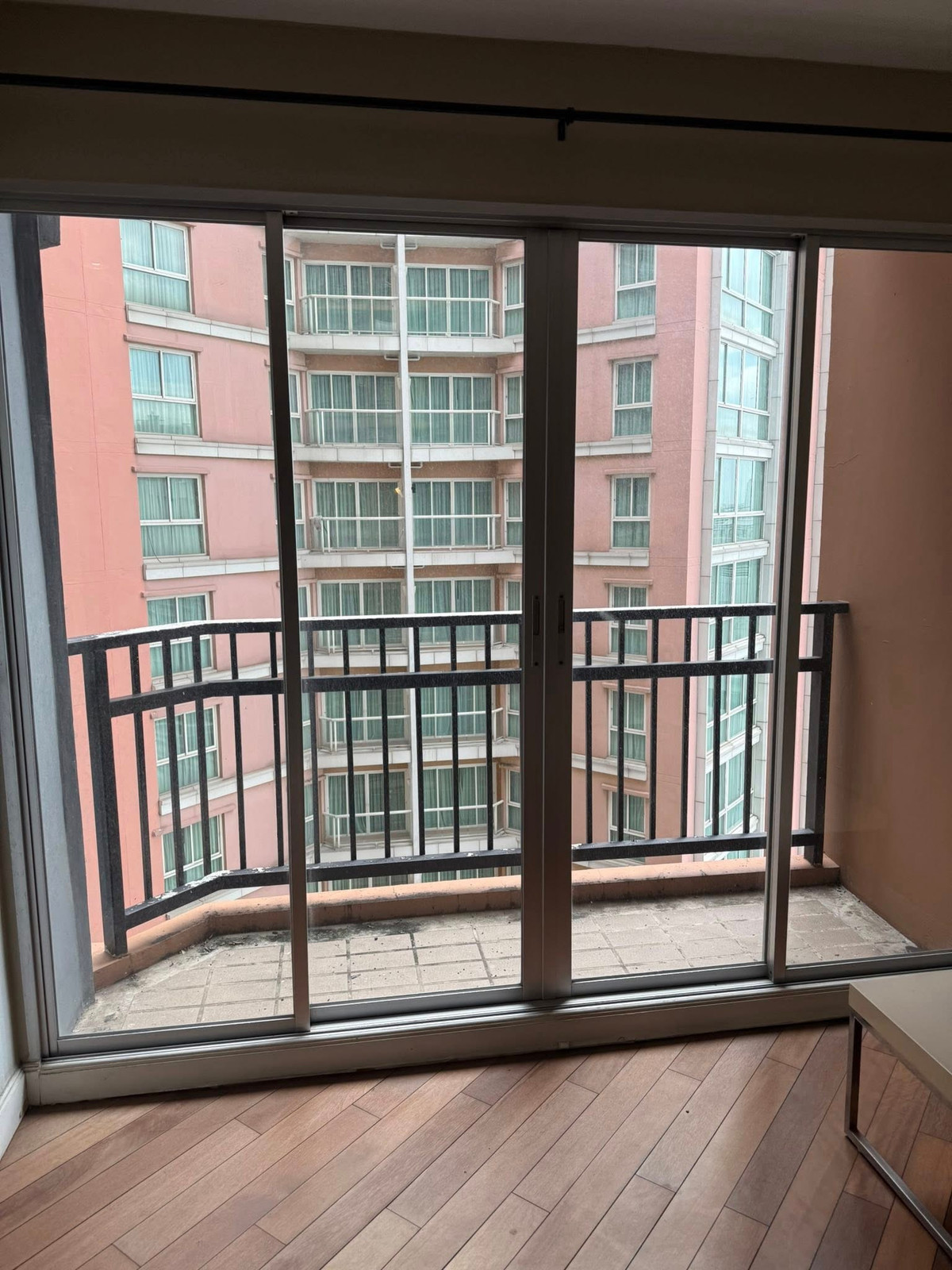 For SaleCondoSathorn, Narathiwat : Spacious 2 bedroom condo in a peaceful and private location near Sathorn