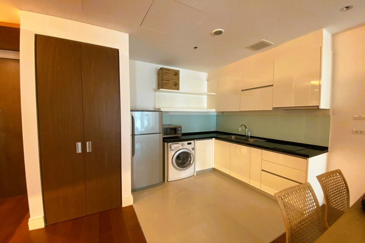 CondoSukhumvit, Asoke, Thonglor : 🔥 For Sale - Rent !! prime area, modern style, There is a bathtub!! 🔥 Code C20251200046..........Bright Sukhumvit 24, 1 bedroom, 1 bathroom Duplex , furnished, ready to move in, Special Deal!!📣📣