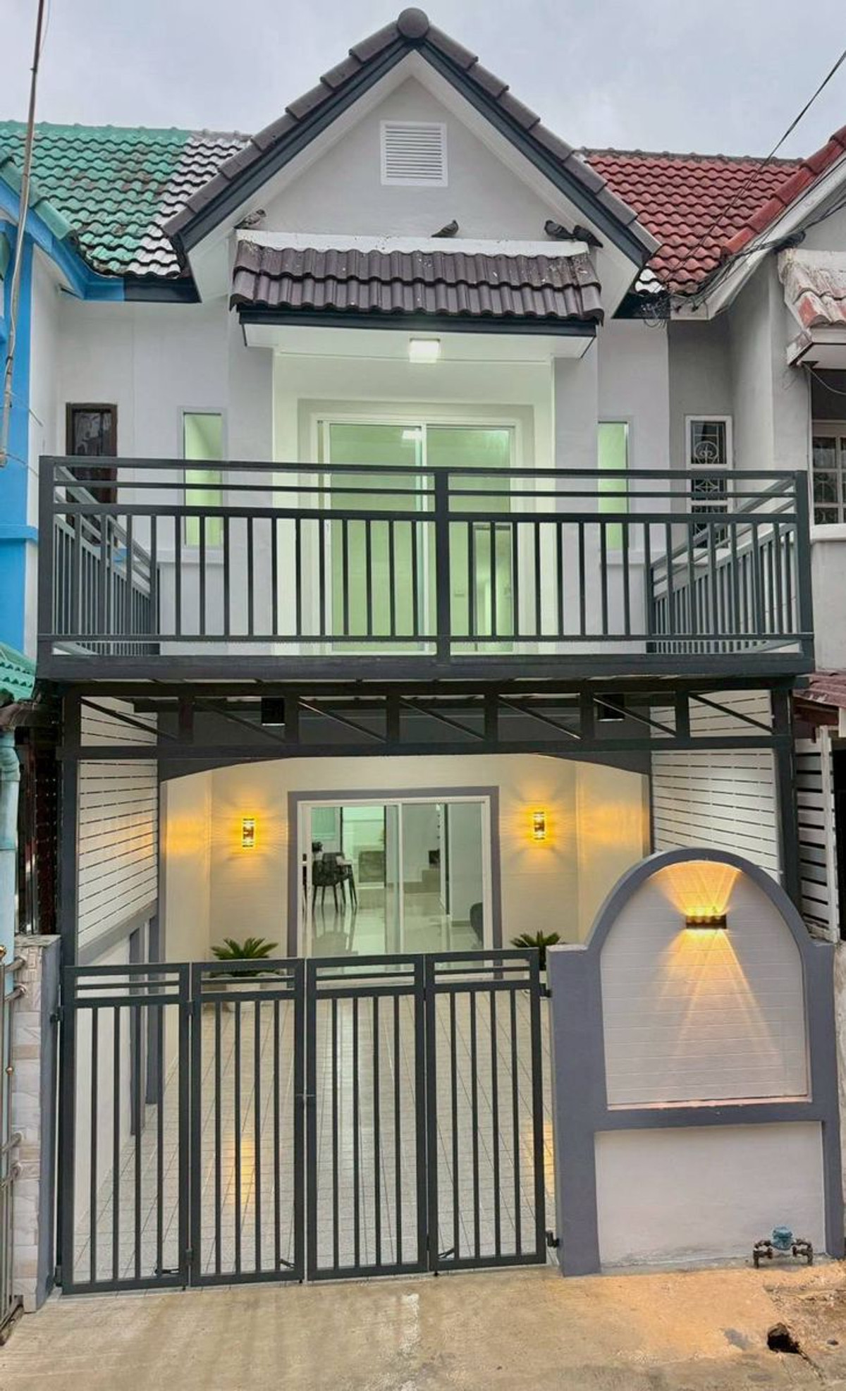 ขายทาวน์โฮมนนทบุรี บางใหญ่ บางบัวทอง : ขายทาวน์เฮ้าส์ 2 ชั้น หมู่บ้านสวีทโฮมปาร์ค ซอย 25 ถนนบางกรวย - ไทรน้อย เนื้อที่ 16 ตารางวา 3 ห้องนอน ตำบลบางบัวทอง อำเภอบางบัวทอง จังหวัดนนทบุรี