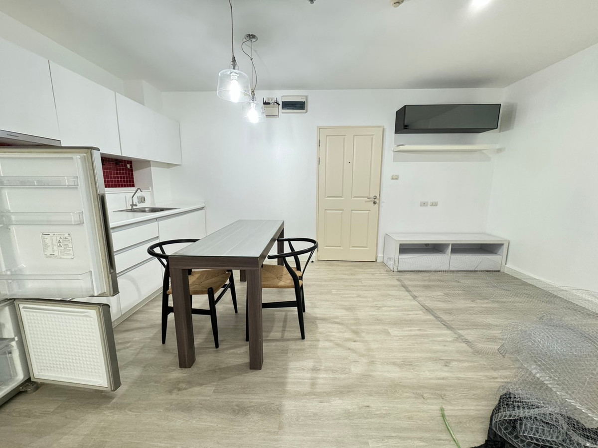 ขายคอนโดลาดพร้าว เซ็นทรัลลาดพร้าว : ลดพิเศษ ขายด่วน 2.5 ล้านเท่านั้น Sym Vibha Ladprao คอนโด ขนาด 35 ตรม ใกล้ ห้าแยกลาดพร้าว ติดถนนวิภาวดี