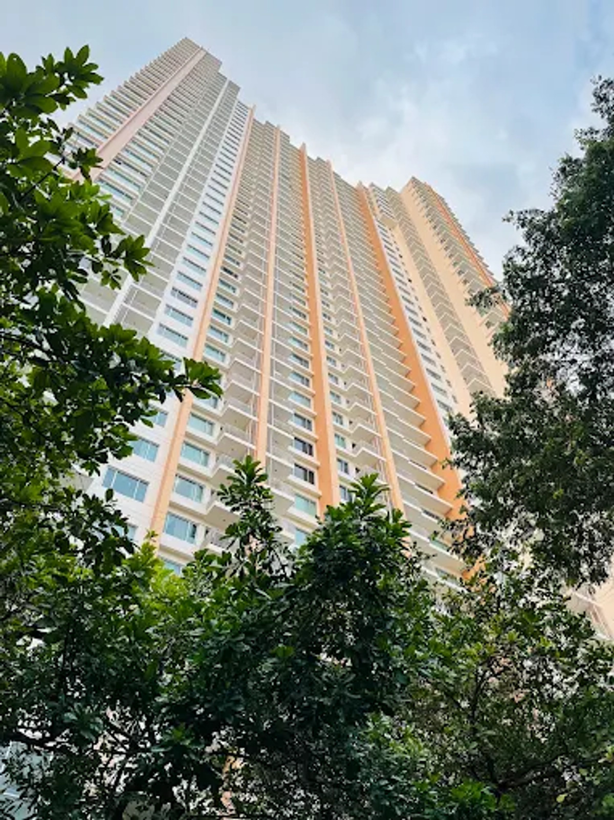 For RentCondoWongwianyai, Charoennakor : ✨ Complete common areas, Villa Sathorn, convenient travel to both the BTS and the pier. You can rest fully 💕