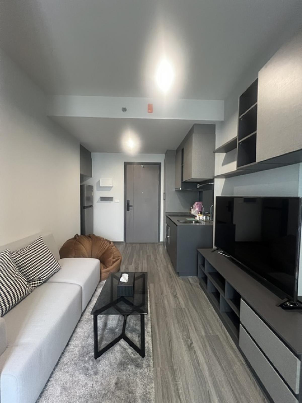 ให้เช่าคอนโดสยาม จุฬา สามย่าน : ด่วนนนน ห้องพร้อมให้เช่าคอนโด ไอดีโอ้จุฬาสามย่าน การมหาวิทยาลัยจุฬา คอนโดใหม่ห้องสวยหนึ่งห้องนอน(34ตรม) ราคา 23,000 บาท