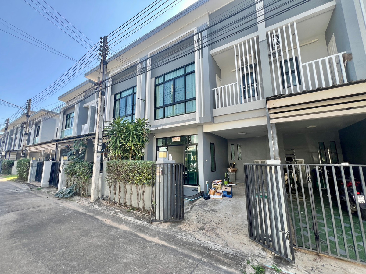 ให้เช่าอาคารพาณิชย์ขอนแก่น : บ้านว่างให้เช่า ทำเลดี ใกล้มหาวิทยาลัยขอนแก่น เหมาะอยู่อาศัย / ทำโฮมออฟฟิศ หมู่บ้าน J-Village (เจวิลเลจ) ใกล้ มข. เดินทางสะดวก สงบ เป็นส่วนตัว  เฟอร์นิเจอร์และเครื่องใช้ไฟฟ้าครบ พร้อมเข้าอยู่ได้ทันที  รายละเอียดบ้าน ทาวน์โฮม หน้ากว้าง 6 เมตร 3 ห้องนอน 3 ห