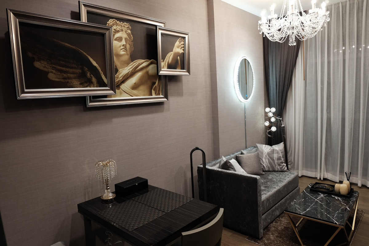 ขายคอนโดสาทร นราธิวาส : 1ห้องนอน ที่ The Diplomat สาทร , Contact 062-496-6454