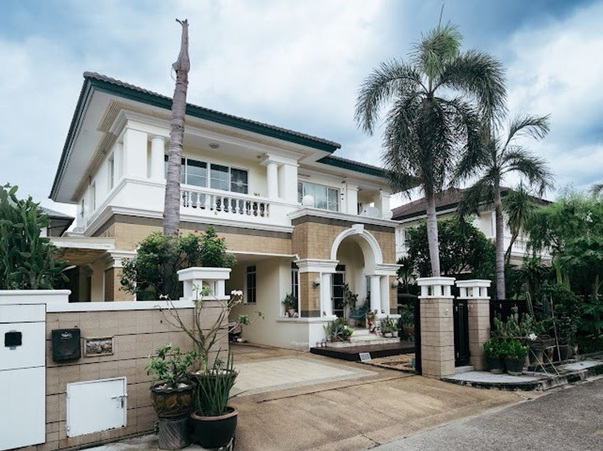 ขายบ้านนวมินทร์ รามอินทรา : บ้านเดี่ยวหรู ลดาวัลย์ รามอินทรา กม.2 — ทำเลศักยภาพ ใกล้ BTS ลาดปลาเค้า