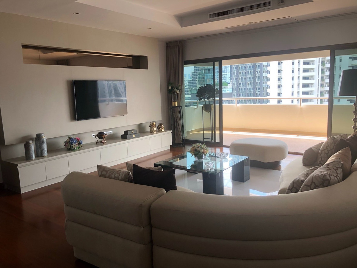 ให้เช่าคอนโดคลองเตย กล้วยน้ำไท : Luxury Condo 🦌 Tower Park Condominium (Sukhumvit Soi3) 3bed3bath 281 Sqm Fullyfurnish 110,000- 