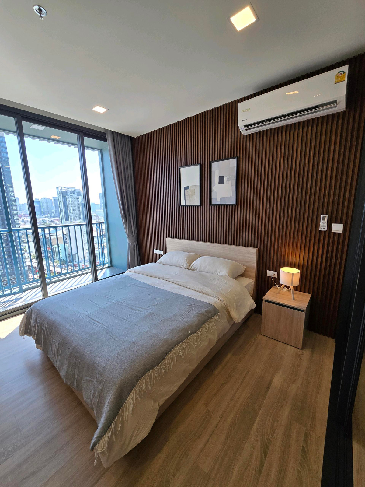 ให้เช่าคอนโดราชเทวี พญาไท : Owner Post!! ให้เช่า XT Phayathai 1bedroom 42sq.m Fl.23 ทิศตะวันออก for rent BTS พญาไท/0897600491 หมู/Line ID: moopaniti