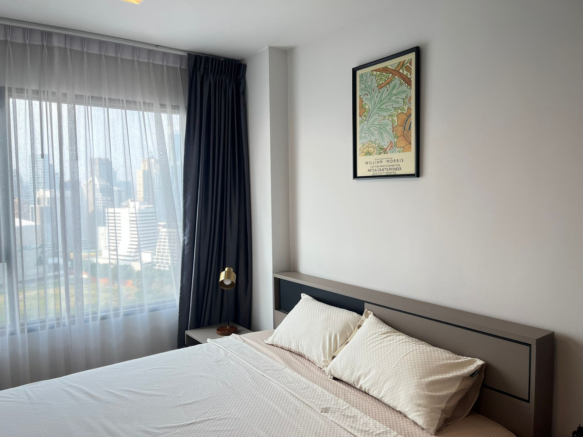 ขายคอนโดวิทยุ ชิดลม หลังสวน : 1 ห้องนอน ที่ Life One Wireless, Contact 062-496-6454