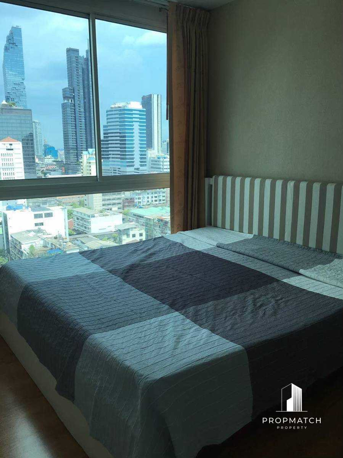 ให้เช่าคอนโดสยาม จุฬา สามย่าน : ⚡️คอนโดหรูสามย่านราคาดี⚡️Wish @ samyan 🔥 35 Sqm 🔥 20,000 B ⚡️สนใจติดต่อพัตเตอร์ 0928895628  Line : plustor_ss