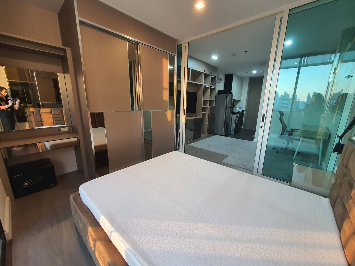 ขายคอนโดพระราม 9 เพชรบุรีตัดใหม่ RCA : ขายคอนโด A Space ID Asoke-Ratchada (เอ สเปซ ไอดี อโศก-รัชดา) 1 ห้องนอน 