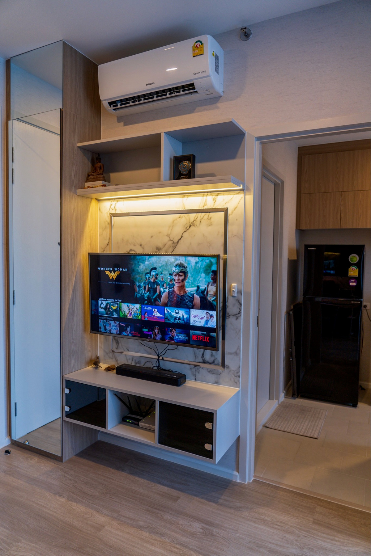 ขายคอนโดปิ่นเกล้า จรัญสนิทวงศ์ : ขายคอนโดเดอ ลาพีส จรัญ 81 ห้อง 1 bed ขนาด 26.48 ตร.ม.  ชั้น 17  2.39 ล้าน