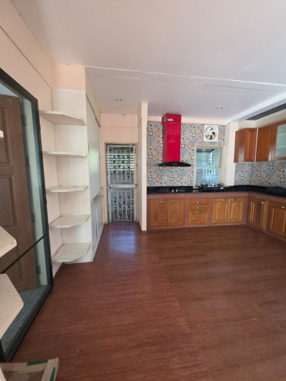 For SaleHouseVipawadee, Don Mueang, Lak Si : 75 sq m, 4 bedrooms, 4 bathrooms, 2-story detached house, Soi Chiang Kham 5/2, near Chaengwattana BTS.