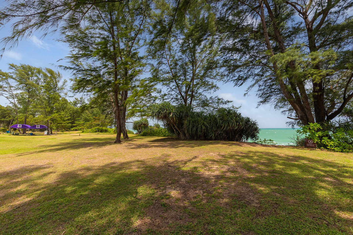 ขายคอนโดภูเก็ต :  3 ห้องนอน ที่ Baan Maikhao Beachfront Penthouse