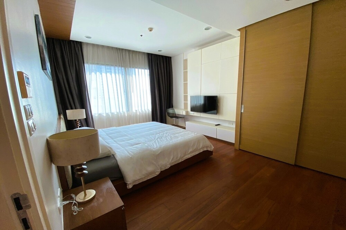 CondoSukhumvit, Asoke, Thonglor : 🔥 For Sale - Rent !! prime area, modern style, There is a bathtub!! 🔥 Code C20251200046..........Bright Sukhumvit 24, 1 bedroom, 1 bathroom Duplex , furnished, ready to move in, Special Deal!!📣📣