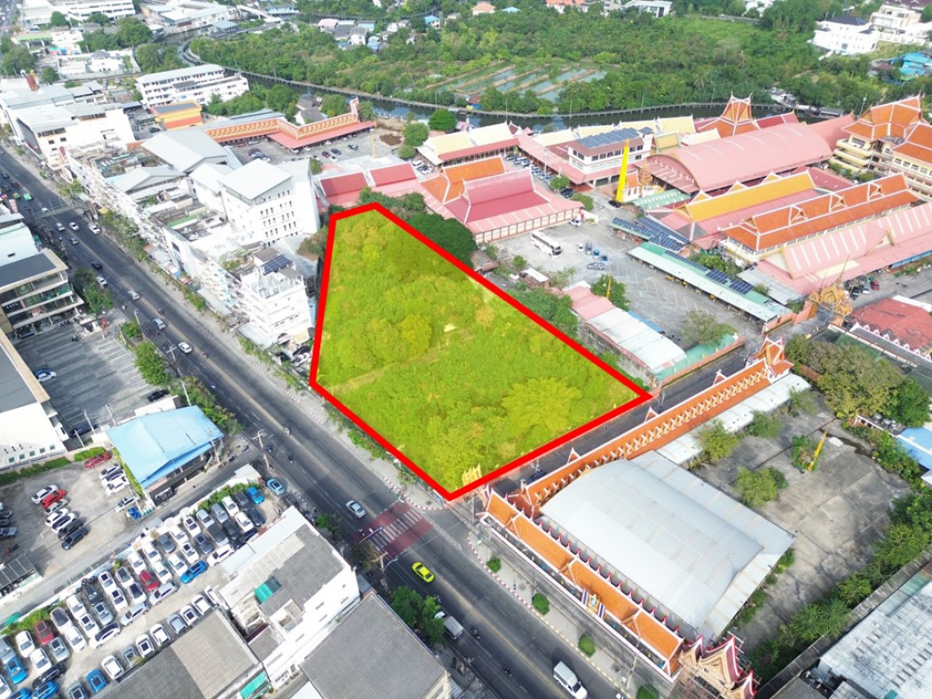 ขายที่ดินพัฒนาการ ศรีนครินทร์ : ขาย ที่ดิน ริมถนนอ่อนนุช 3ไร่ 3งาน 48ตรว ขายต่ำกว่าราคาประเมินราชการ