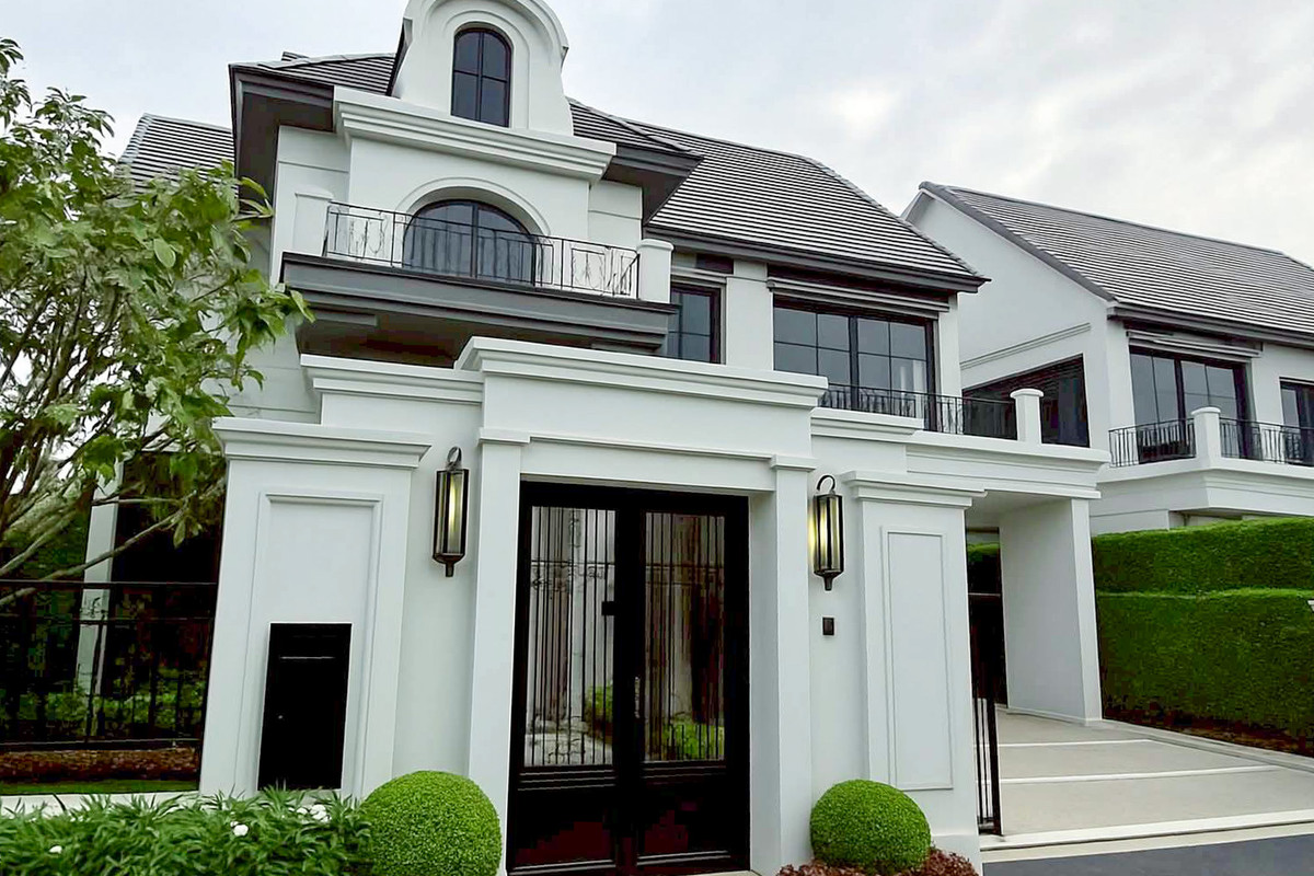 For RentHouseKasetsart, Ratchayothin : Narasiri Phahol–Watcharapol Brand-New Luxury Detached House, Fully Furnished and Private Please call: 062-496-6454