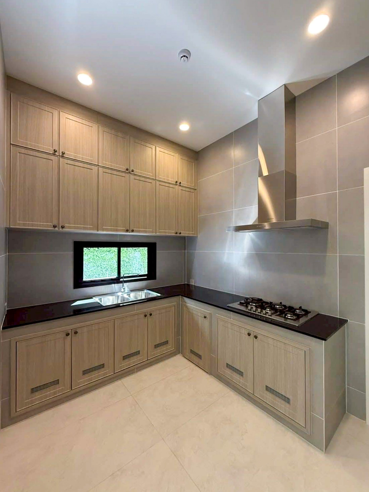 ให้เช่าบ้านเกษตรศาสตร์ รัชโยธิน : Narasiri Phahol–Watcharapol บ้านเดี่ยวหรูหลังใหม่ เฟอร์ครบ เป็นส่วนตัวสูง Please call: 062-496-6454