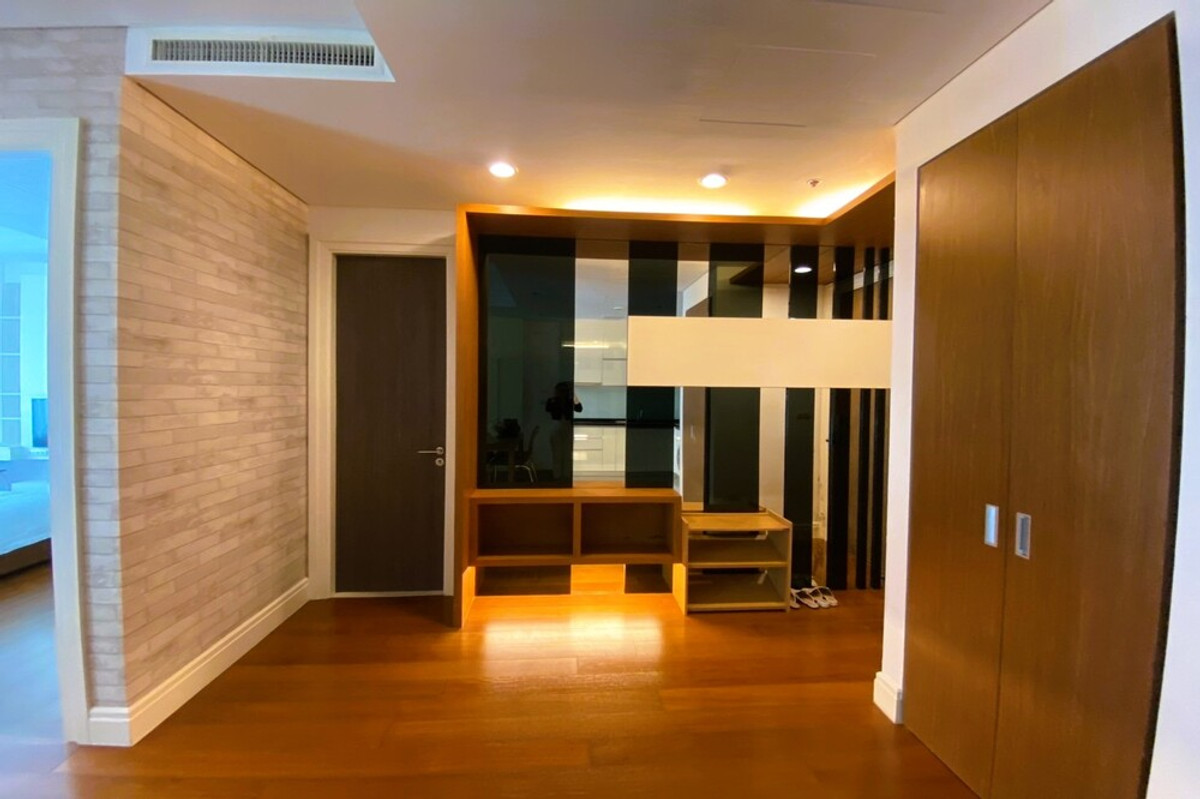 CondoSukhumvit, Asoke, Thonglor : 🔥 For Sale - Rent !! prime area, modern style, There is a bathtub!! 🔥 Code C20251200046..........Bright Sukhumvit 24, 1 bedroom, 1 bathroom Duplex , furnished, ready to move in, Special Deal!!📣📣