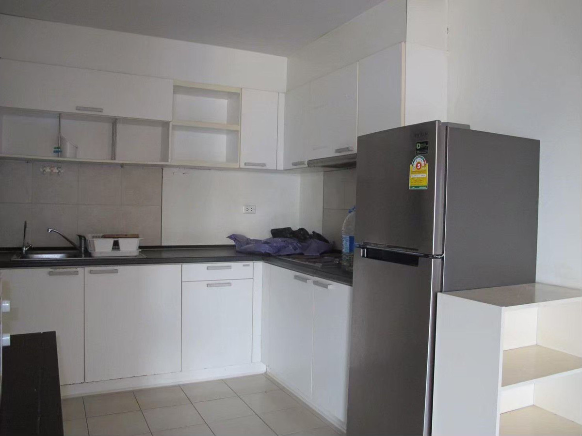 For SaleCondoSathorn, Narathiwat : Spacious 4 bedrooms 175 sqm in Sathorn area. Peaceful and convenient